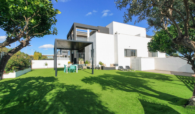 Villa - Resale - Torrevieja - Costa Blanca