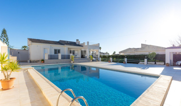 Villa - Resale - Torrevieja - El Chaparral