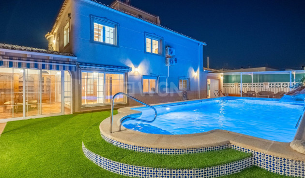Villa - Resale - Torrevieja - El Chaparral