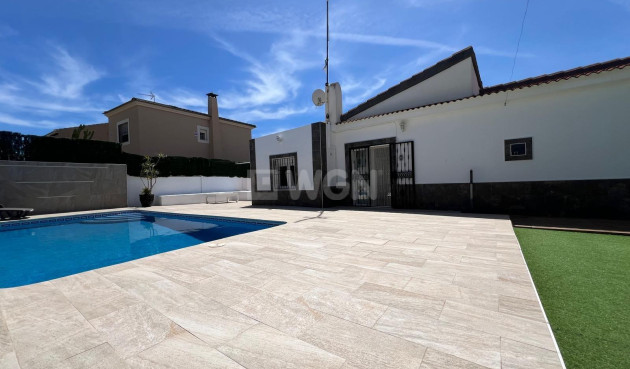 Villa - Resale - Torrevieja - Los Balcones