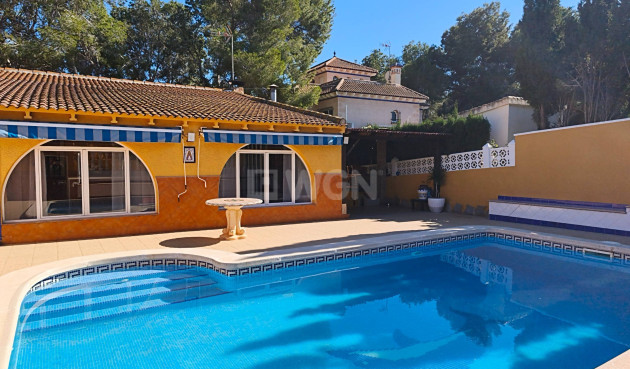 Villa - Resale - Torrevieja - Los Balcones