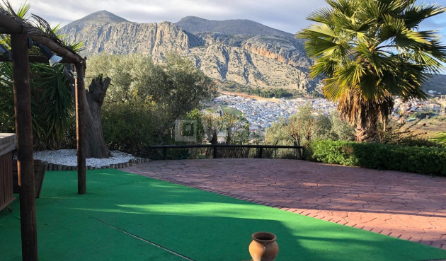 Villa - Resale - Valle de Abdalajis - Inland