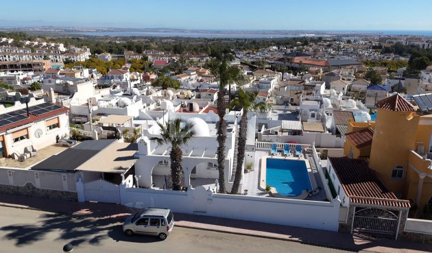 Villa - Resale - Villamartin - Costa Blanca