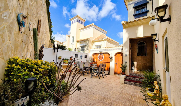 Villa - Resale - Villamartin - Costa Blanca