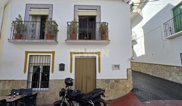 Villa - Resale - Vinuela - 63981