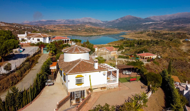 Villa - Resale - Vinuela - Inland