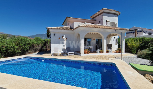 Villa - Resale - Vinuela - Inland