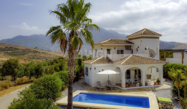 Villa - Resale - Vinuela - Inland