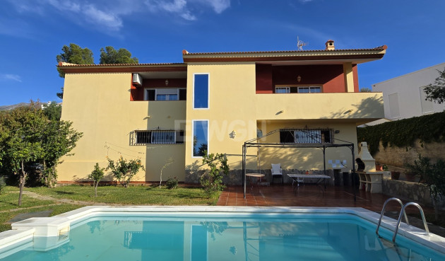 Villa - Resale - Vinuela - Inland