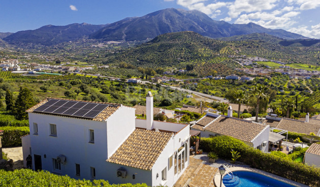 Villa - Resale - Vinuela - Inland