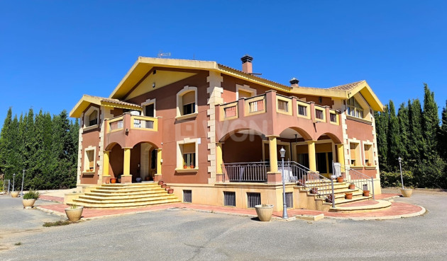 Villa - Resale - Yecla - Inland