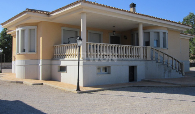 Villa - Resale - Yecla - Inland