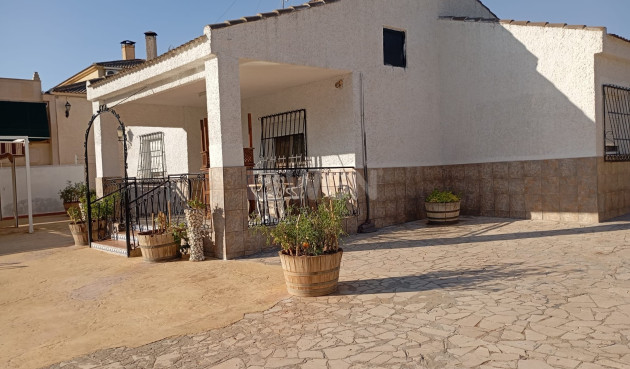 Villa - Resale - Yecla - Inland