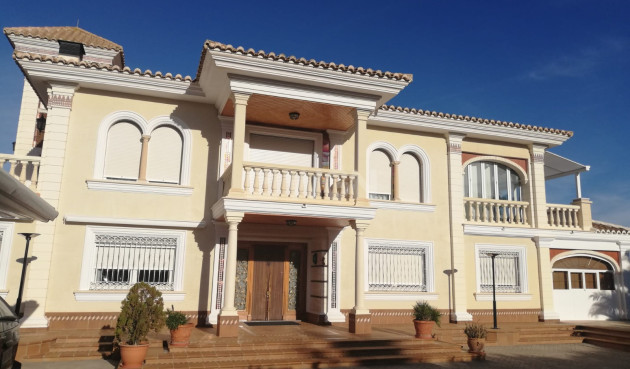 Villa - Resale - Yecla - Inland