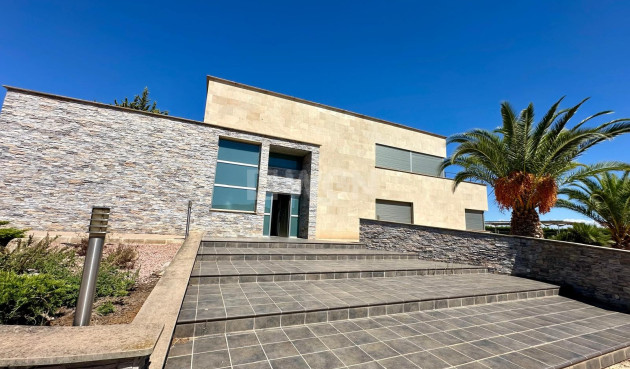 Villa - Resale - Yecla - Inland