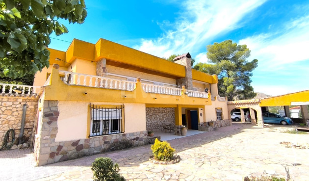 Villa - Resale - Yecla - Inland