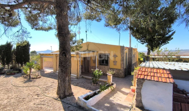 Villa - Resale - Yecla - Inland