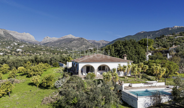 Villa - Reventa - Alcaucín - Inland