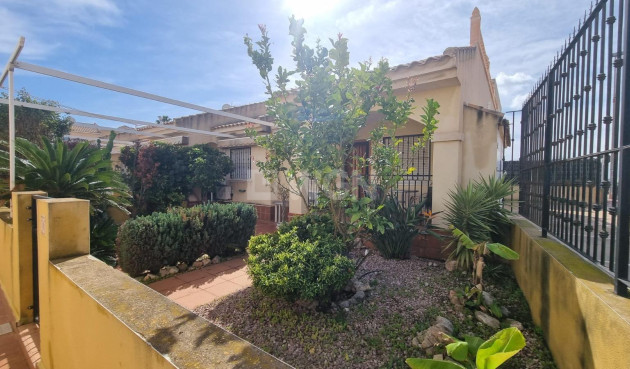 Villa - Reventa - Guardamar del Segura - Urbanizaciones