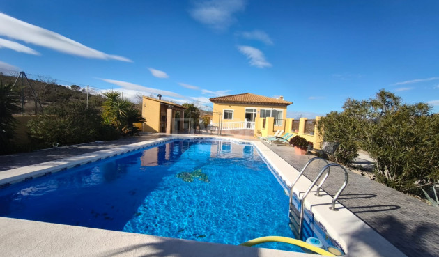 Villa - Reventa - Hondón de los Fráiles - Inland