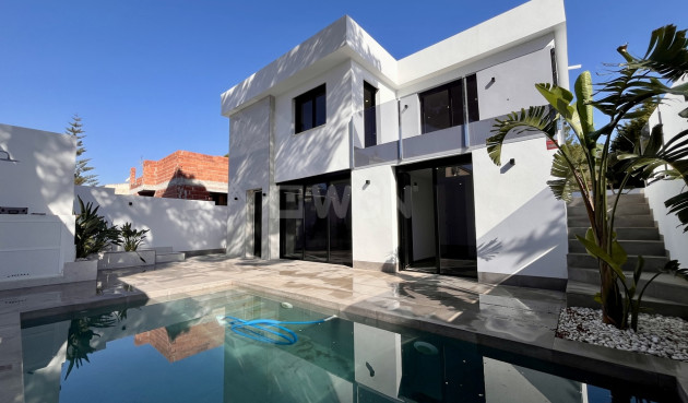 Villa - Reventa - Los Balcones - Costa Blanca