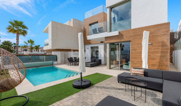 Villa - Reventa - Orihuela Costa - Costa Blanca