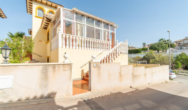 Villa - Reventa - Orihuela Costa - La Zenia