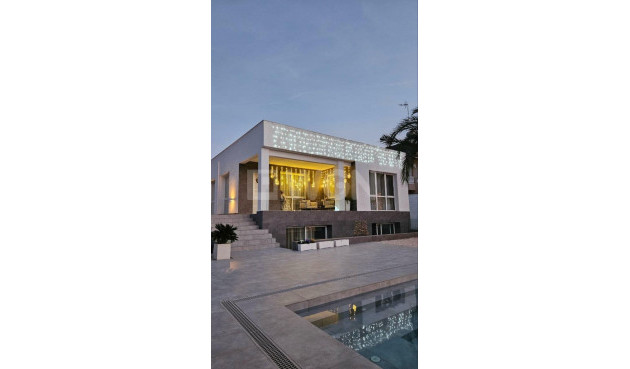 Villa - Reventa - Orihuela - Inland