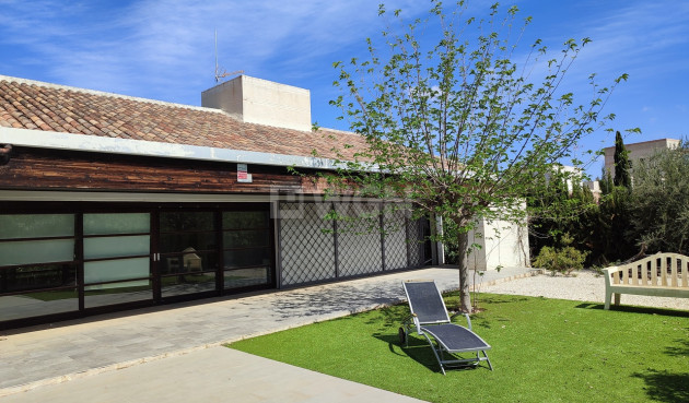 Villa - Reventa - Peraleja Golf - 81066