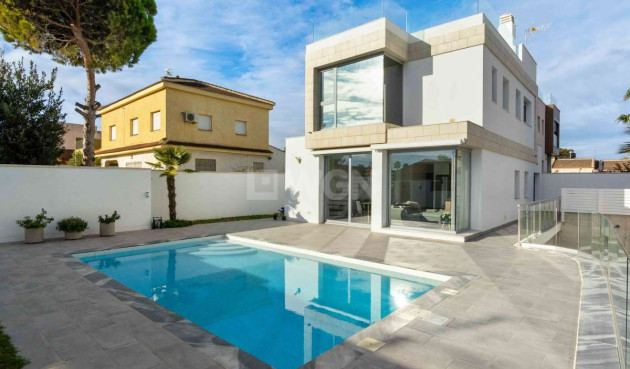 Villa - Reventa - Torrevieja - Costa Blanca