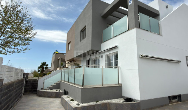 Villa - Reventa - Torrevieja - Costa Blanca