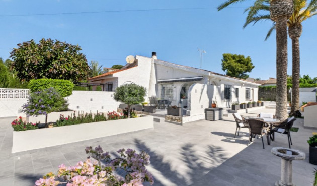 Villa - Reventa - Torrevieja - Costa Blanca