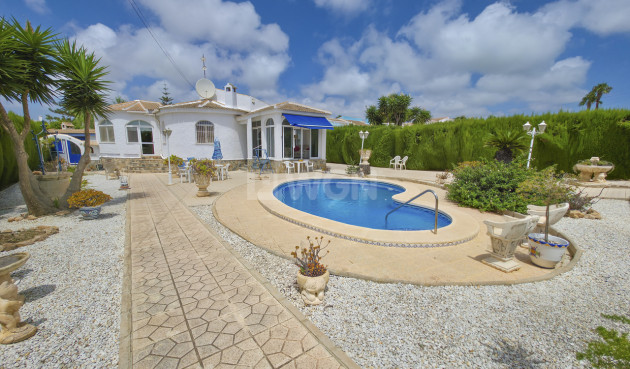 Villa - Reventa - Torrevieja - Costa Blanca