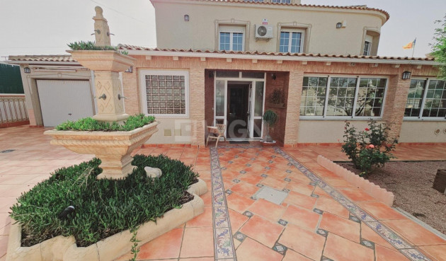 Villa - Reventa - Torrevieja - La Siesta - El Salado - Torreta