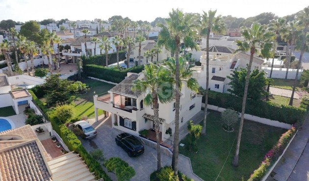 Villa - Reventa - Villamartin - 22069