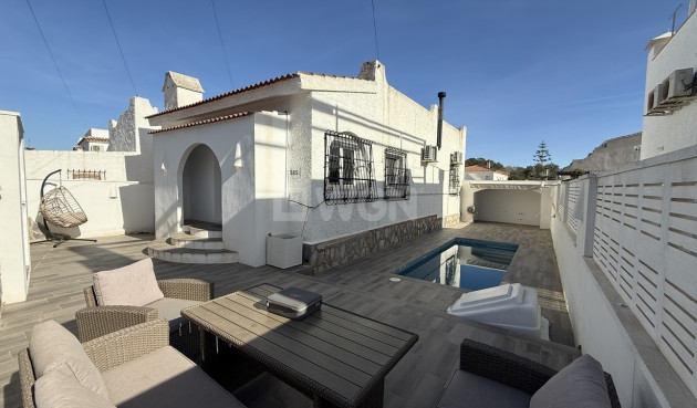 Villa - Reventa - Villamartin - Costa Blanca