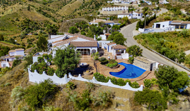 Villa - Reventa - Vinuela - Inland