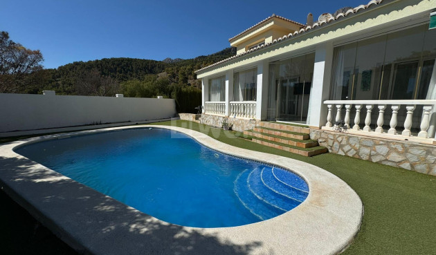 Villa - Wiederverkauf - Altea - 51652