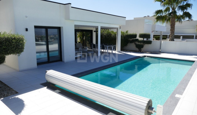 Villa - Wiederverkauf - Benijofar - 99884