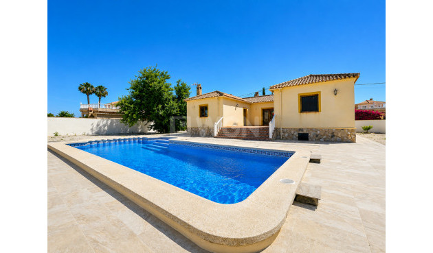 Villa - Wiederverkauf - Catral - Costa Blanca