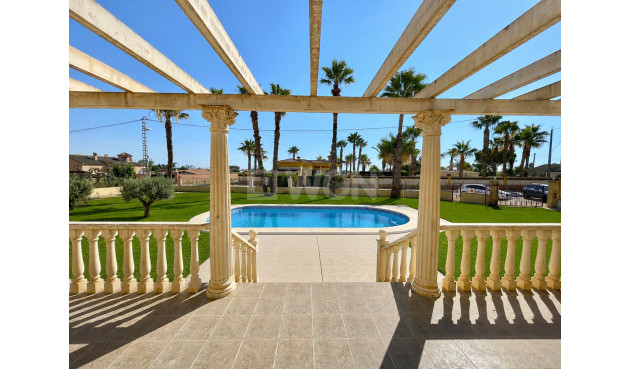 Villa - Wiederverkauf - Catral - Costa Blanca