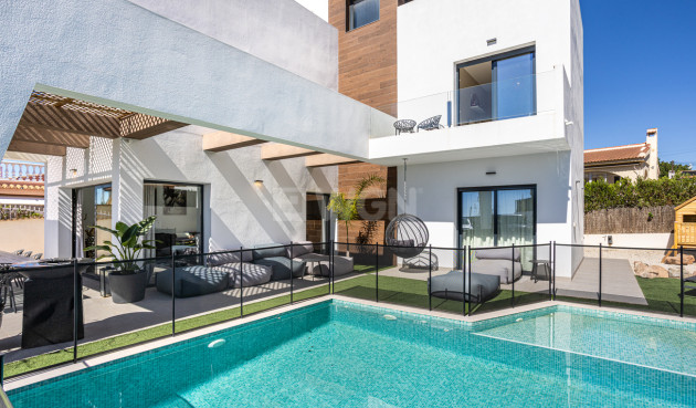 Villa - Wiederverkauf - Ciudad Quesada - 12114