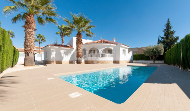 Villa - Wiederverkauf - Ciudad Quesada - 75058