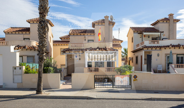 Villa - Wiederverkauf - Guardamar del Segura - El Raso