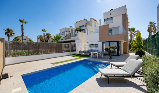 Villa - Wiederverkauf - Guardamar del Segura - El Raso