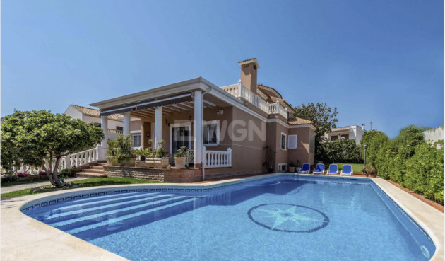 Villa - Wiederverkauf - La Mata - Costa Blanca