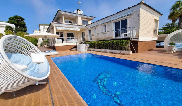 Villa - Wiederverkauf - La Mata - Costa Blanca