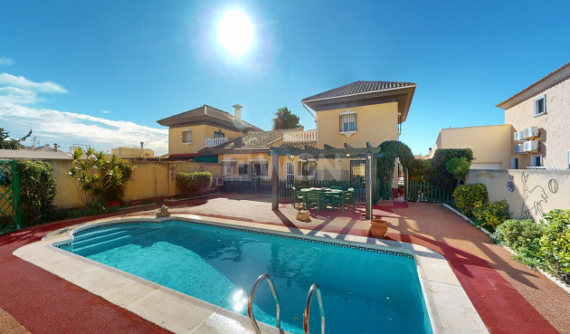 Villa - Wiederverkauf - Los Alcázares - Costa Calida