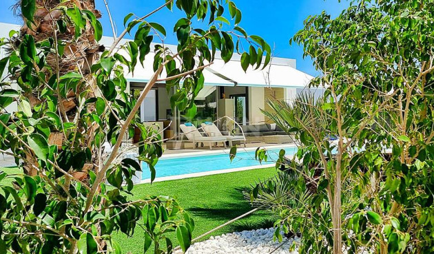 Villa - Wiederverkauf - Orihuela - 90183
