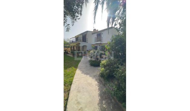 Villa - Wiederverkauf - Orihuela Costa - 89354